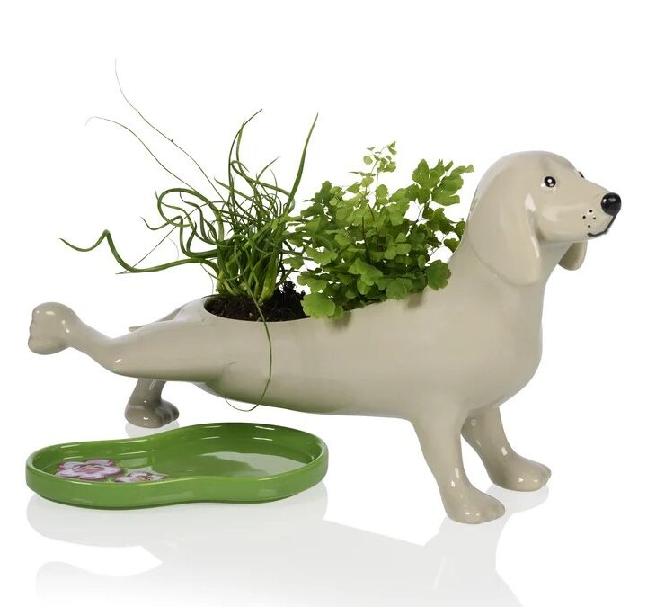 Bitten Design - Peeing Dog Planter
